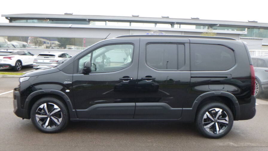 Mandataire Automobile neuf, recherche de Peugeot Rifter-xl-bluehdi-130-eat8-gt-7pl-plus-gps - E-Motors