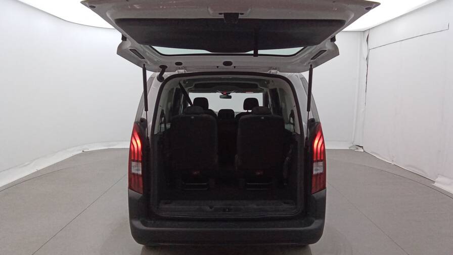 Mandataire Automobile occasion, recherche de Peugeot Rifter-long-puretech-110-active-7pl - E-Motors