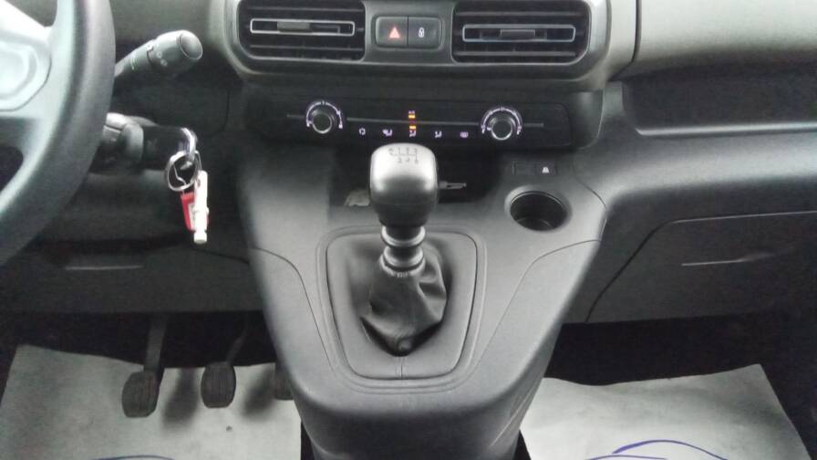 Mandataire Automobile occasion, recherche de Peugeot Rifter-long-puretech-110-active-7pl - E-Motors