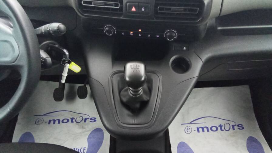 Mandataire Automobile occasion, recherche de Peugeot Rifter-standard-puretech-110-active - E-Motors