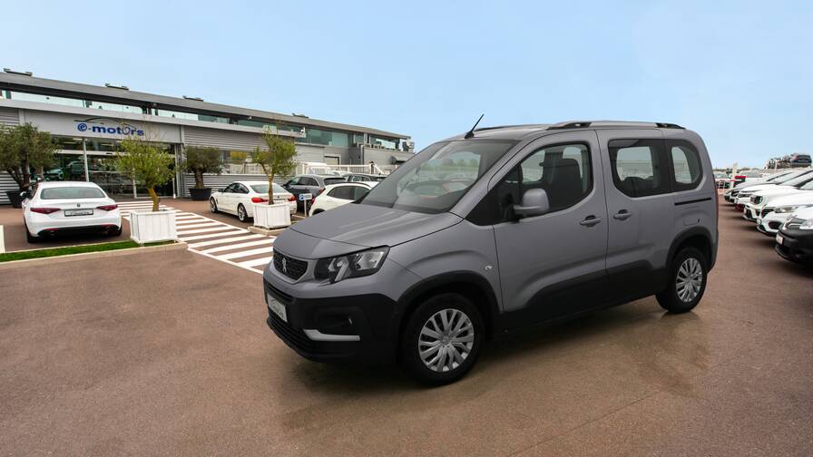 Avis-mandataire-auto-Emotors-Peugeot-Rifter-Standard-active-bluehdi-100.
