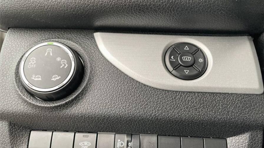 Mandataire Automobile occasion, recherche de Peugeot Traveller-standard-bluehdi-180ch-s-s-eat8-business-vip - E-Motors