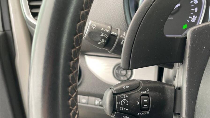 Mandataire Automobile occasion, recherche de Peugeot Traveller-standard-bluehdi-180ch-s-s-eat8-business-vip - E-Motors