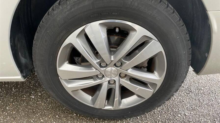 Mandataire Automobile occasion, recherche de Peugeot Traveller-standard-bluehdi-180ch-s-s-eat8-business-vip - E-Motors