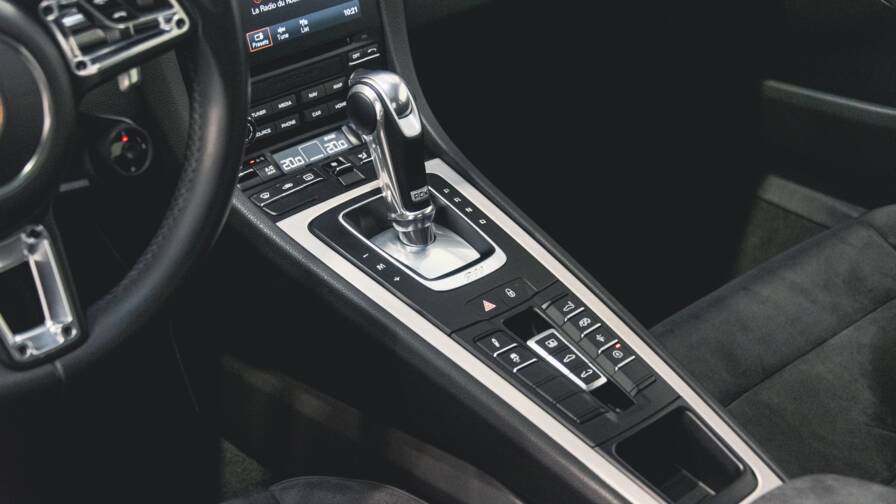 Mandataire Automobile occasion, recherche de Porsche 911-991-2-3-0-450ch-carrera-gts-pdk - E-Motors