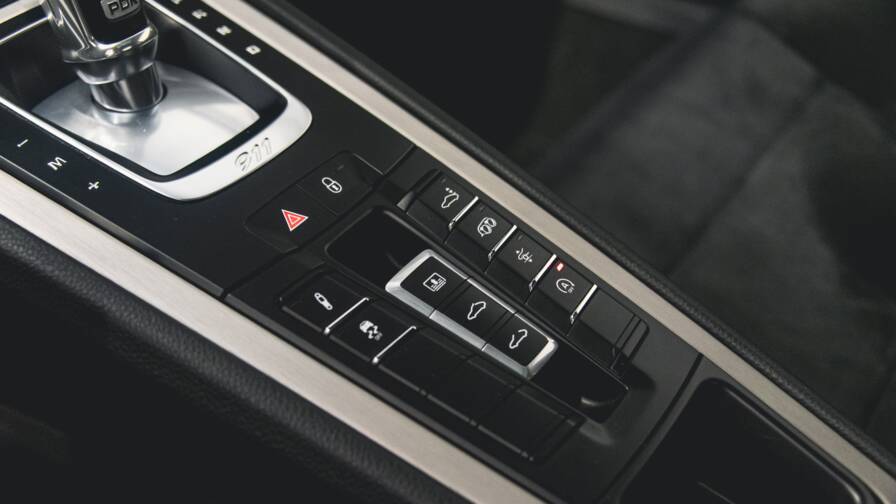 Mandataire Automobile occasion, recherche de Porsche 911-991-2-3-0-450ch-carrera-gts-pdk - E-Motors