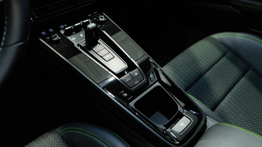 Mandataire Automobile occasion, recherche de Porsche 911-992-carrera-t-3-0-385ch-pdk - E-Motors