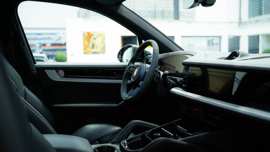 Mandataire Automobile occasion, recherche de Porsche Cayenne-e-hybrid-3-0-v6-470-ch - E-Motors