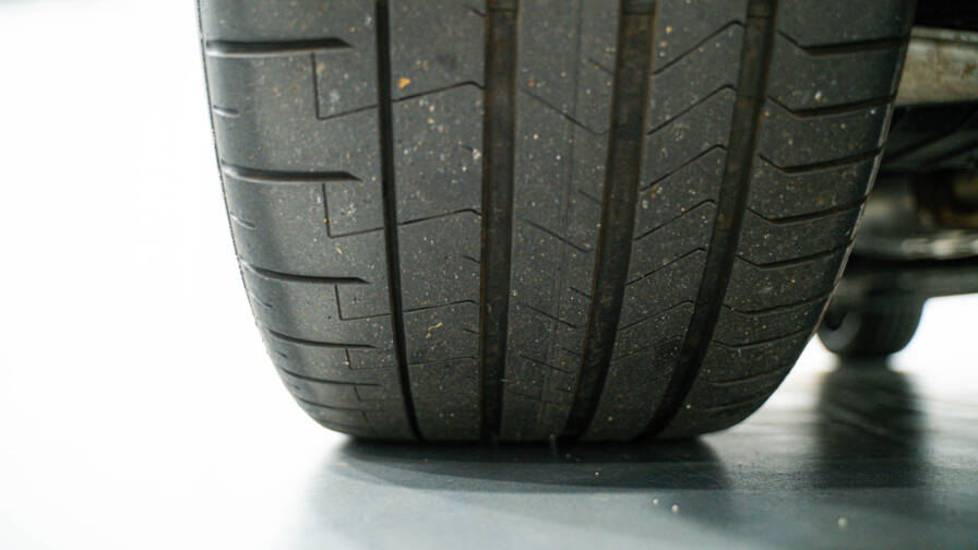 Mandataire Automobile occasion, recherche de Porsche Cayenne-e-hybrid-3-0-v6-470-ch - E-Motors