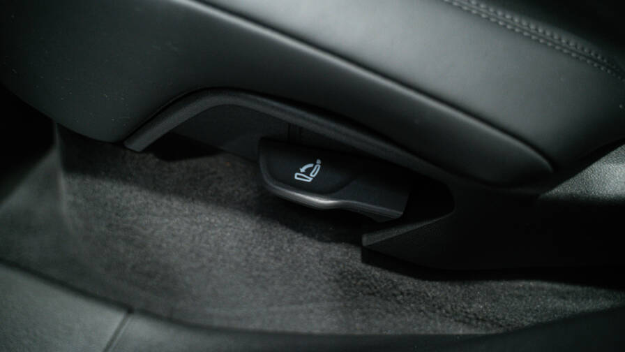 Mandataire Automobile occasion, recherche de Porsche Cayenne-e-hybrid-3-0-v6-470-ch - E-Motors