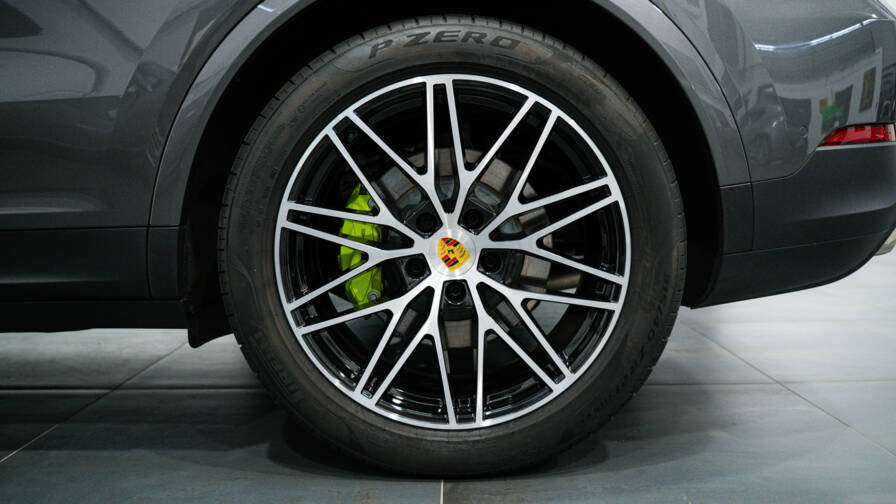 Mandataire Automobile occasion, recherche de Porsche Cayenne-e-hybrid-3-0-v6-470-ch - E-Motors