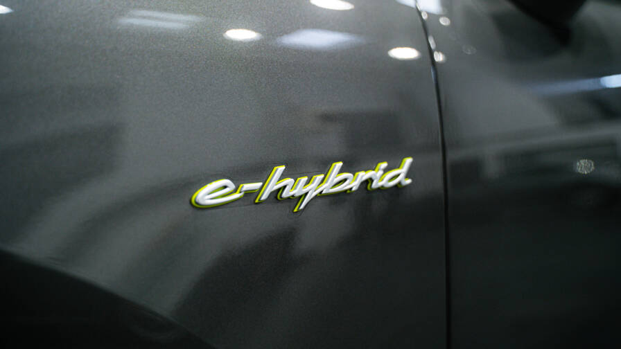 Mandataire Automobile occasion, recherche de Porsche Cayenne-e-hybrid-3-0-v6-470-ch - E-Motors