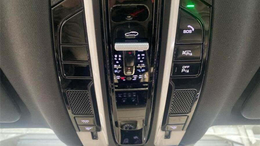 Mandataire Automobile occasion, recherche de Porsche Cayenne-iii-e-hybrid-3-0-v6-462-ch-tiptronic-bva-cayenne-coupe-e-hybrid-3-0-v6-462-ch-tiptronic-bva - E-Motors