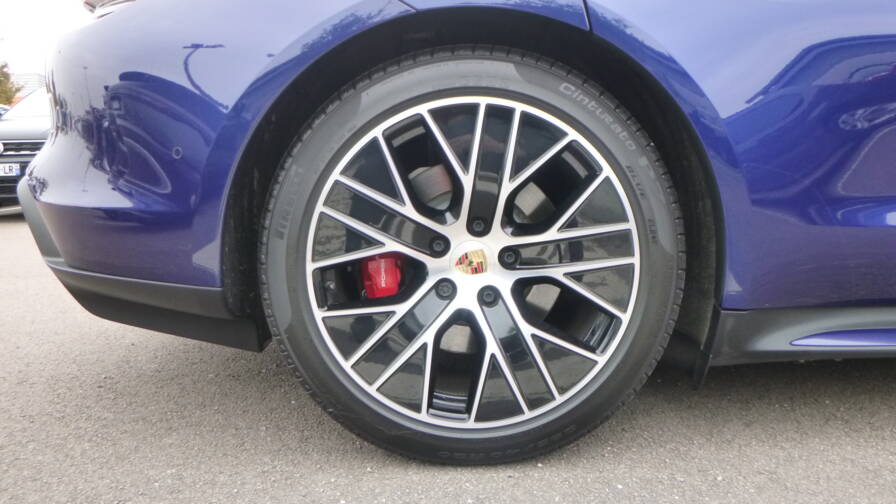 Mandataire Automobile occasion, recherche de Porsche Taycan-4s-598-ch-avec-batterie-performance-plus-prix-neuf-164-800 - E-Motors