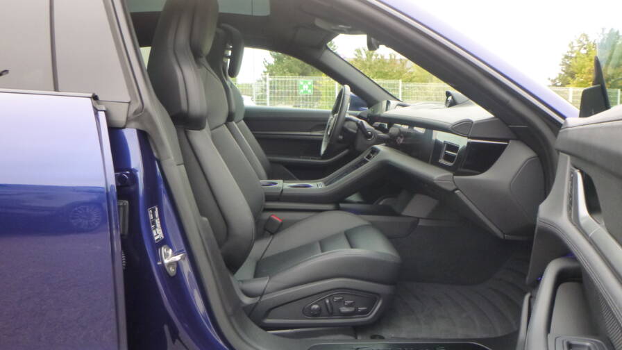 Mandataire Automobile occasion, recherche de Porsche Taycan-4s-598-ch-avec-batterie-performance-plus-prix-neuf-164-800 - E-Motors