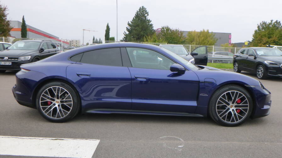 Mandataire Automobile occasion, recherche de Porsche Taycan-4s-598-ch-avec-batterie-performance-plus-prix-neuf-164-800 - E-Motors