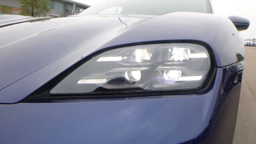Mandataire Automobile occasion, recherche de Porsche Taycan-4s-598-ch-avec-batterie-performance-plus-prix-neuf-164-800 - E-Motors