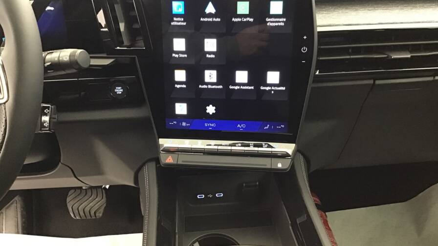 Mandataire Automobile occasion, recherche de Renault Austral-e-tech-full-hybrid-200-gsr2-techno5-portes-vp-essence-courant-lectrique042024-042025 - E-Motors