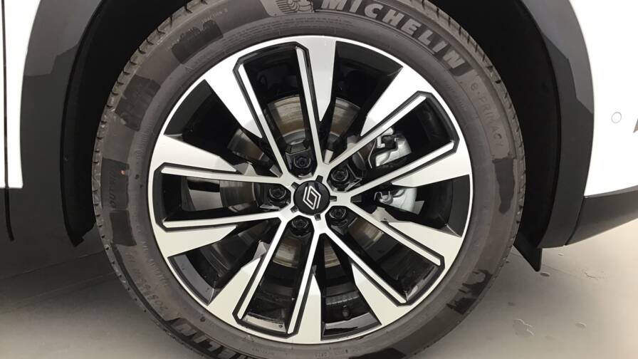 Mandataire Automobile occasion, recherche de Renault Austral-e-tech-full-hybrid-200-gsr2-techno5-portes-vp-essence-courant-lectrique042024-042025 - E-Motors