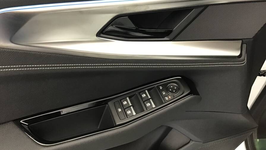 Mandataire Automobile occasion, recherche de Renault Austral-e-tech-full-hybrid-200-gsr2-techno5-portes-vp-essence-courant-lectrique042024-042025 - E-Motors