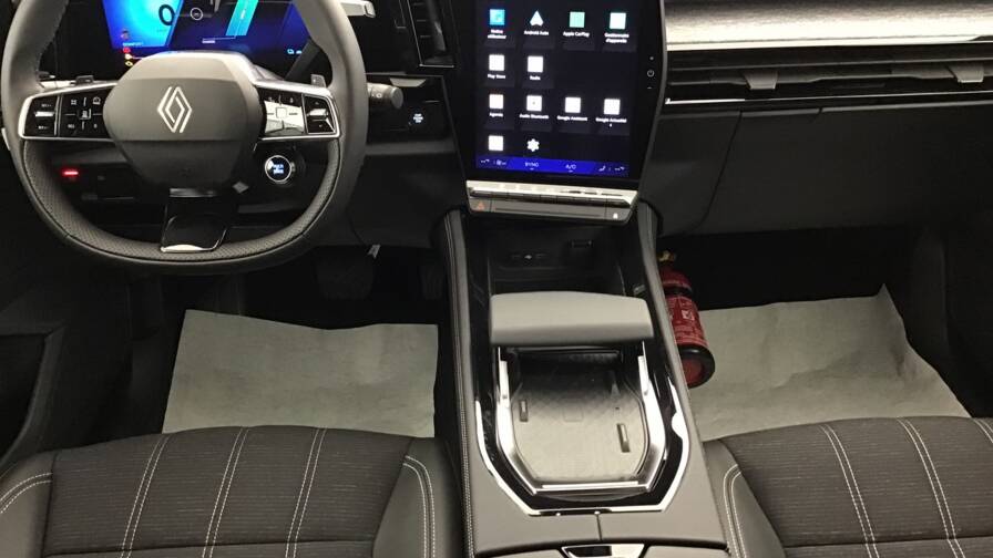 Mandataire Automobile occasion, recherche de Renault Austral-e-tech-full-hybrid-200-gsr2-techno5-portes-vp-essence-courant-lectrique042024-042025 - E-Motors