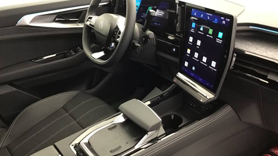 Mandataire Automobile occasion, recherche de Renault Austral-e-tech-full-hybrid-200-gsr2-techno5-portes-vp-essence-courant-lectrique042024-042025 - E-Motors