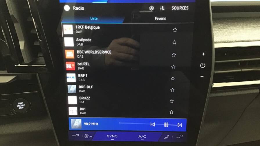 Mandataire Automobile occasion, recherche de Renault Austral-e-tech-full-hybrid-200-gsr2-techno5-portes-vp-essence-courant-lectrique042024-042025 - E-Motors