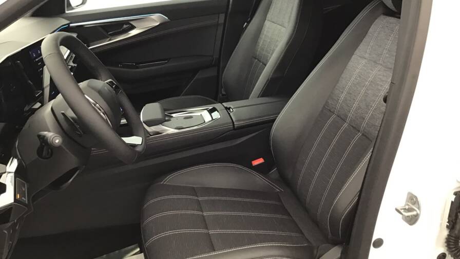 Mandataire Automobile occasion, recherche de Renault Austral-e-tech-full-hybrid-200-gsr2-techno5-portes-vp-essence-courant-lectrique042024-042025 - E-Motors