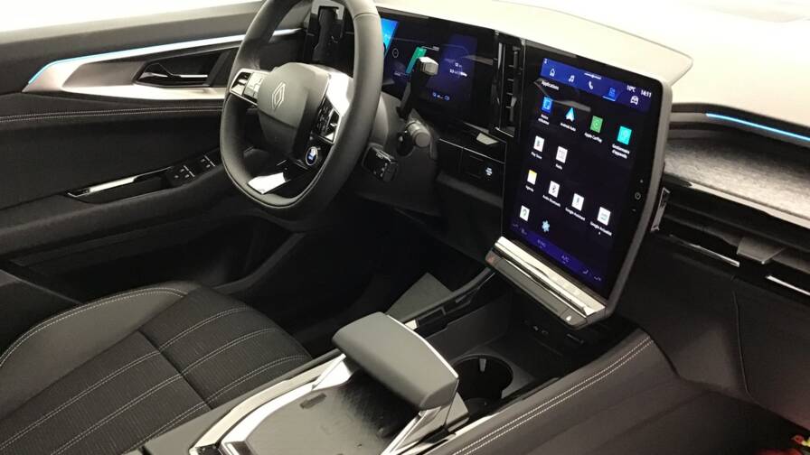 Mandataire Automobile occasion, recherche de Renault Austral-e-tech-full-hybrid-200-gsr2-techno5-portes-vp-essence-courant-lectrique042024-042025 - E-Motors