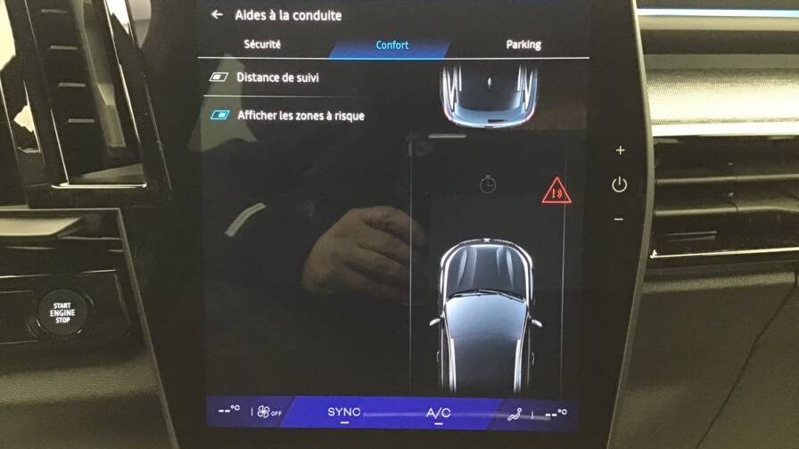 Mandataire Automobile occasion, recherche de Renault Austral-e-tech-full-hybrid-200-gsr2-techno5-portes-vp-essence-courant-lectrique042024-042025 - E-Motors