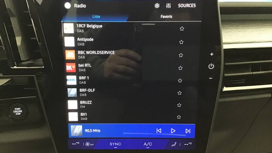Mandataire Automobile occasion, recherche de Renault Austral-e-tech-full-hybrid-200-gsr2-techno5-portes-vp-essence-courant-lectrique042024-042025 - E-Motors