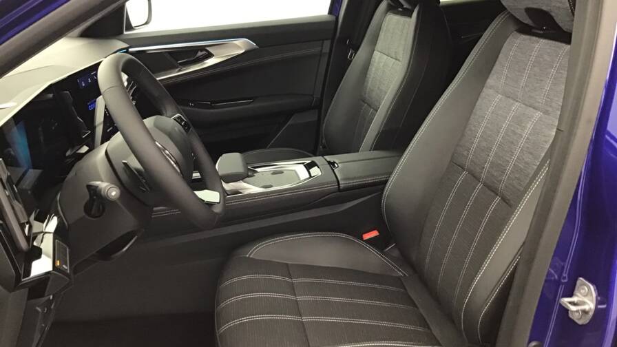 Mandataire Automobile occasion, recherche de Renault Austral-e-tech-full-hybrid-200-gsr2-techno5-portes-vp-essence-courant-lectrique042024-042025 - E-Motors