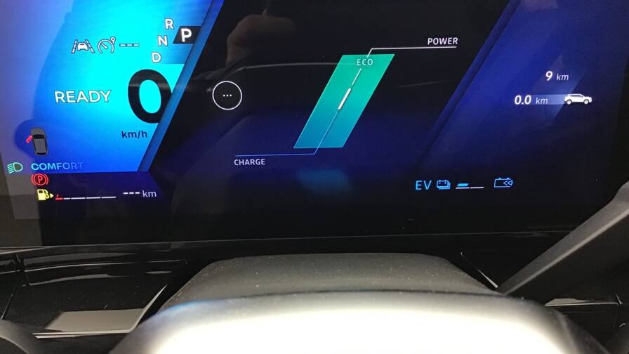 Mandataire Automobile occasion, recherche de Renault Austral-e-tech-full-hybrid-200-gsr2-techno5-portes-vp-essence-courant-lectrique042024-042025 - E-Motors