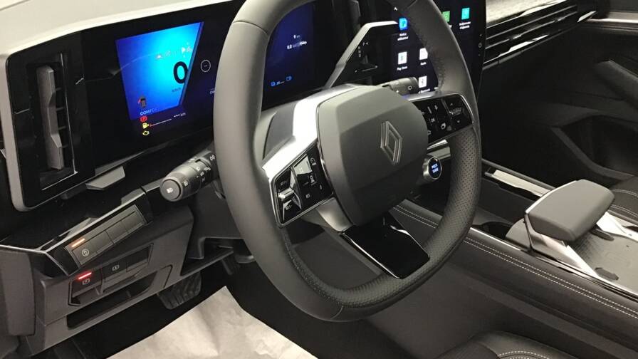 Mandataire Automobile occasion, recherche de Renault Austral-e-tech-full-hybrid-200-gsr2-techno5-portes-vp-essence-courant-lectrique042024-042025 - E-Motors