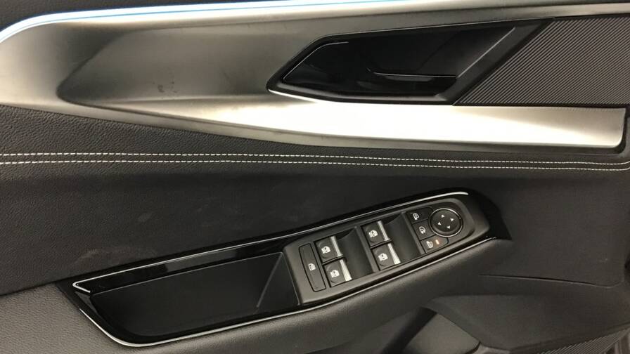 Mandataire Automobile occasion, recherche de Renault Austral-e-tech-full-hybrid-200-gsr2-techno5-portes-vp-essence-courant-lectrique042024-042025 - E-Motors