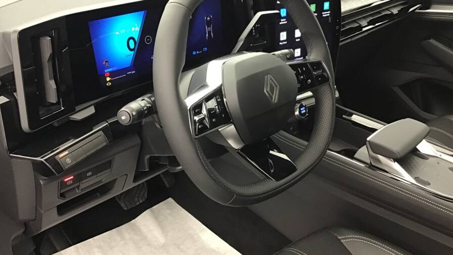 Mandataire Automobile occasion, recherche de Renault Austral-e-tech-full-hybrid-200-gsr2-techno5-portes-vp-essence-courant-lectrique042024-042025 - E-Motors