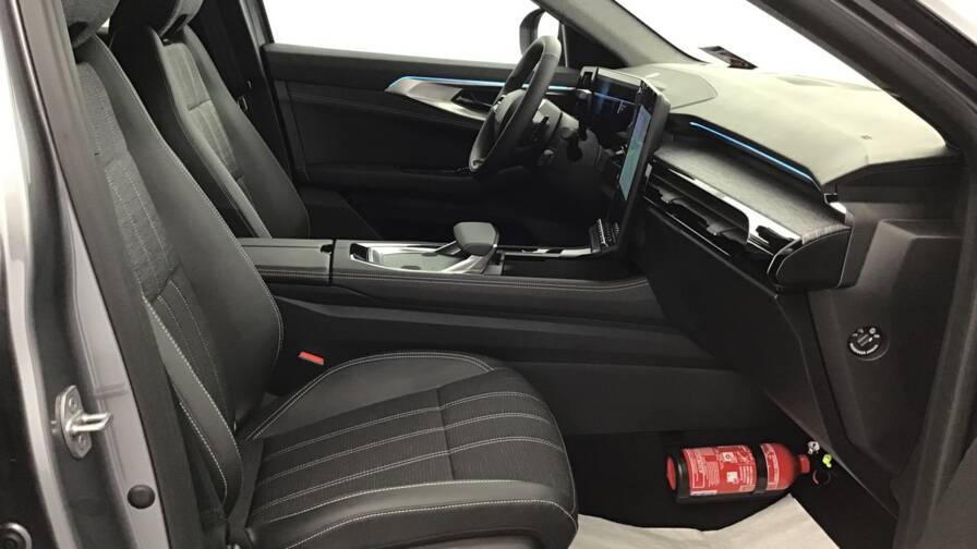 Mandataire Automobile occasion, recherche de Renault Austral-e-tech-full-hybrid-200-gsr2-techno5-portes-vp-essence-courant-lectrique042024-042025 - E-Motors