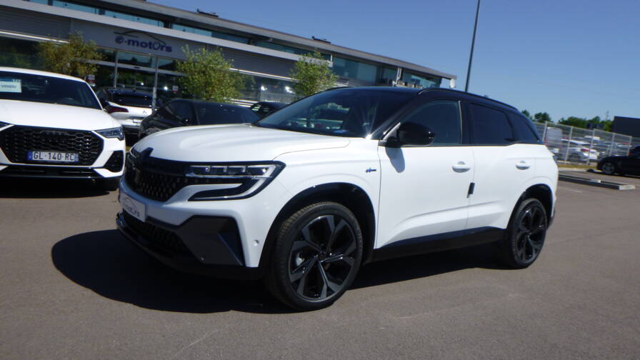 Mandataire Automobile neuf, recherche de Renault Austral-e-tech-full-hybrid-200-techno-esprit-alpine-plus-pack-safety-plus-hayon-motoris - E-Motors