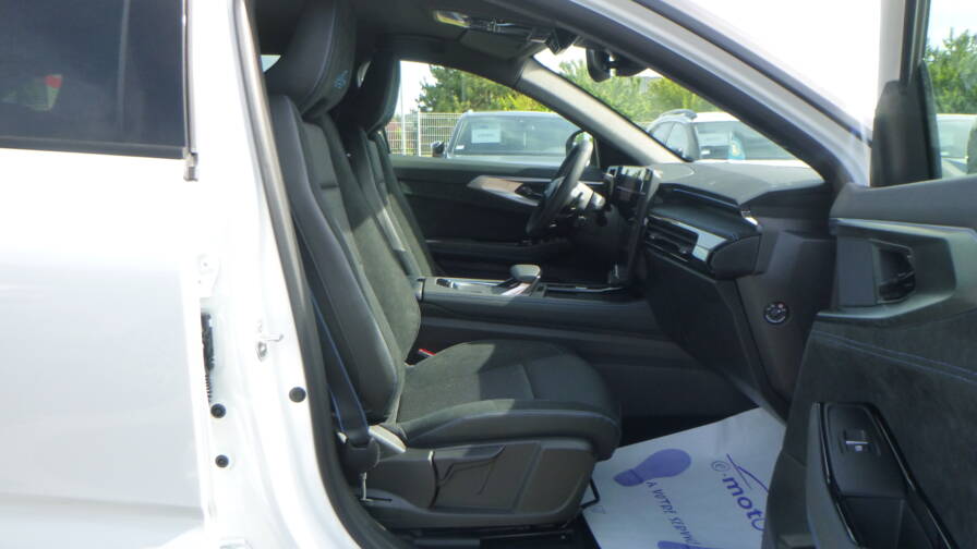 Mandataire Automobile neuf, recherche de Renault Austral-e-tech-full-hybrid-200-techno-esprit-alpine-plus-hayon-lectrique - E-Motors