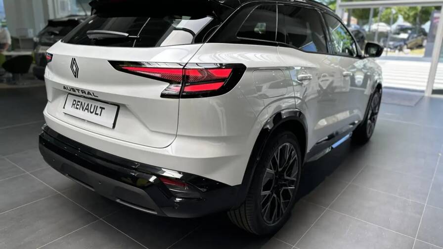 Mandataire Automobile neuf, recherche de Renault Austral-full-hybrid-e-tech-200-esprit-alpine-plus-matrix-plus-toit-pano-plus-harman-plus-pack-vision - E-Motors