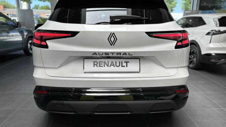 Mandataire Automobile neuf, recherche de Renault Austral-full-hybrid-e-tech-200-esprit-alpine-plus-matrix-plus-toit-pano-plus-harman-plus-pack-vision - E-Motors