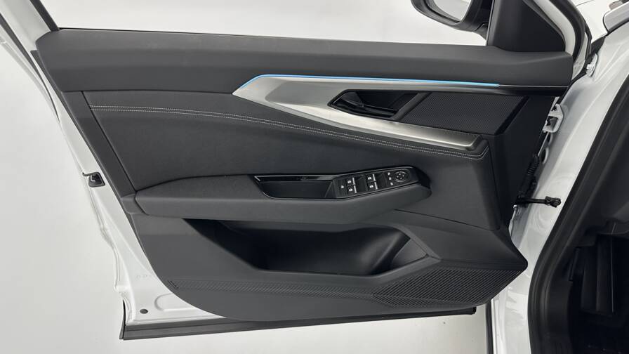 Mandataire Automobile neuf, recherche de Renault Austral-e-tech-full-hybrid-200ch-techno - E-Motors