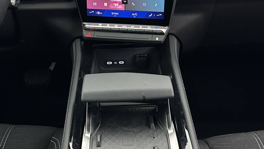 Mandataire Automobile neuf, recherche de Renault Austral-e-tech-full-hybrid-200ch-techno - E-Motors