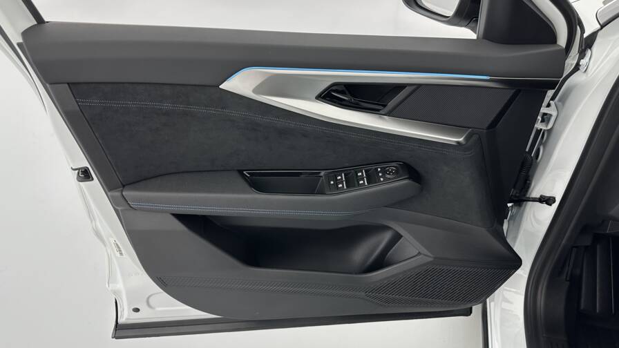 Mandataire Automobile neuf, recherche de Renault Austral-e-tech-full-hybrid-200ch-techno-esprit-alpine - E-Motors