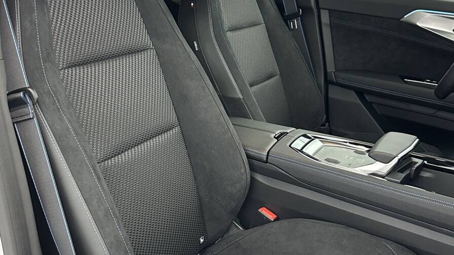 Mandataire Automobile neuf, recherche de Renault Austral-e-tech-full-hybrid-200ch-techno-esprit-alpine - E-Motors