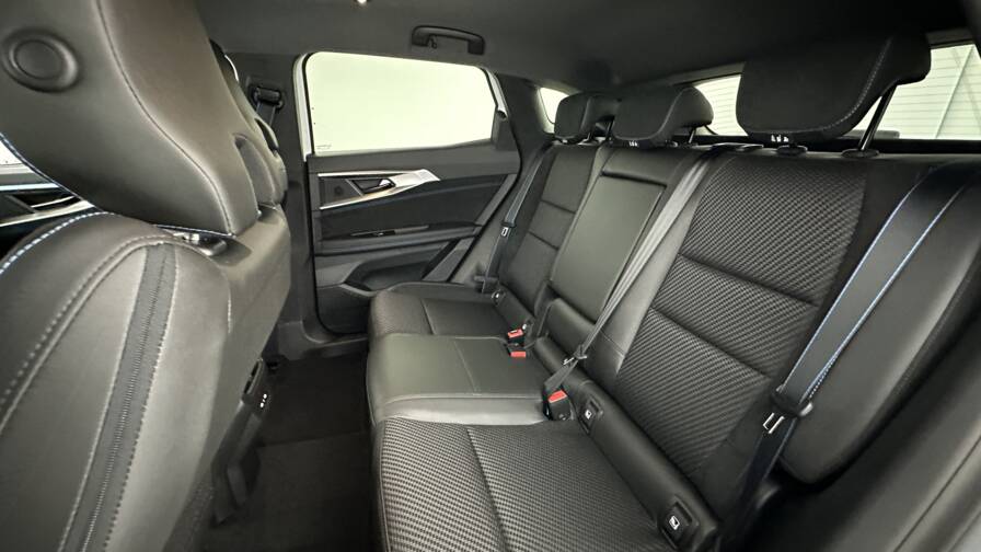 Mandataire Automobile neuf, recherche de Renault Austral-e-tech-full-hybrid-200ch-techno-esprit-alpine - E-Motors