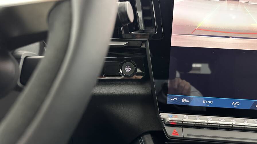 Mandataire Automobile neuf, recherche de Renault Austral-e-tech-full-hybrid-200ch-techno-esprit-alpine - E-Motors