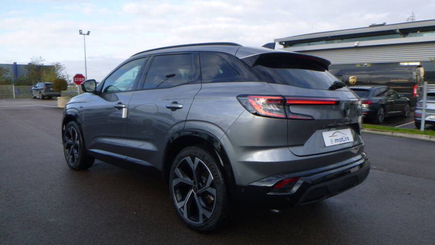 Mandataire Automobile neuf, recherche de Renault Austral-e-tech-full-hybrid-200-techno-esprit-alpine-plus-hml-plus-pack-safety - E-Motors