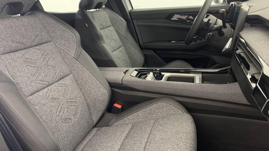 Mandataire Automobile neuf, recherche de Renault Austral-nouveau-full-hybrid-e-tech-200-ch-evolution - E-Motors