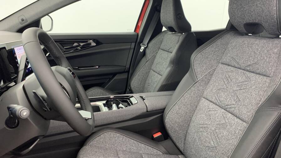 Mandataire Automobile neuf, recherche de Renault Austral-nouveau-full-hybrid-e-tech-200-ch-evolution - E-Motors